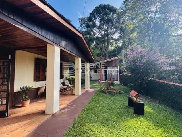 Casa venda em Região Imediata de Taubaté-Pindamonhangaba, Região Metropolitana do Vale do Paraíba e Litoral Norte