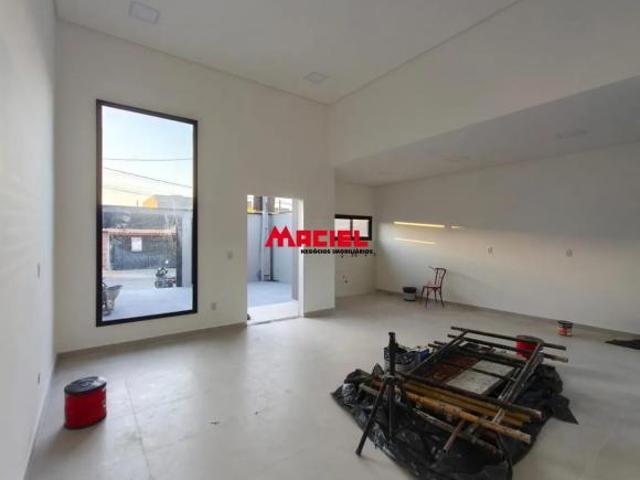 Casa venda em Região Imediata de São José dos Campos, Região Metropolitana do Vale do Paraíba e Litoral Norte
