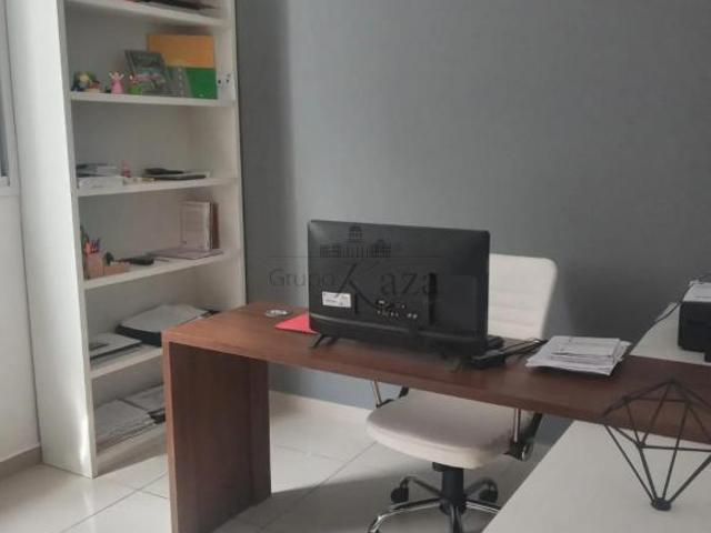 Casa venda em Região Imediata de São José dos Campos, Região Metropolitana do Vale do Paraíba e Litoral Norte