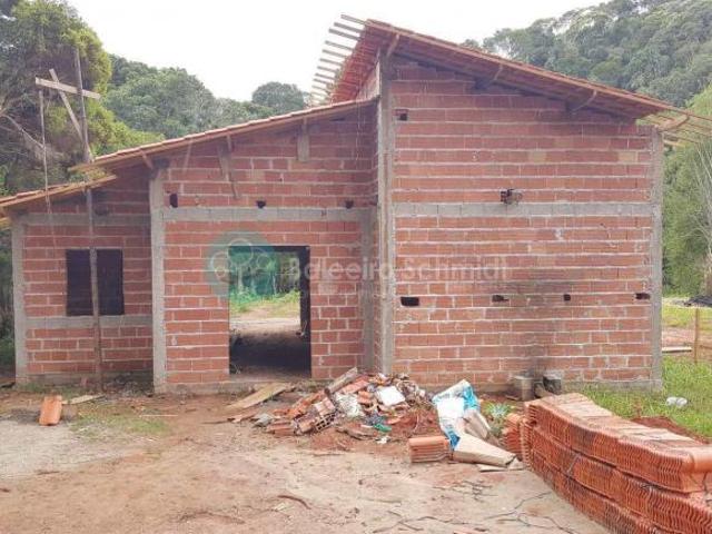 Casa venda em Região Imediata de Taubaté-Pindamonhangaba, Região Metropolitana do Vale do Paraíba e Litoral Norte