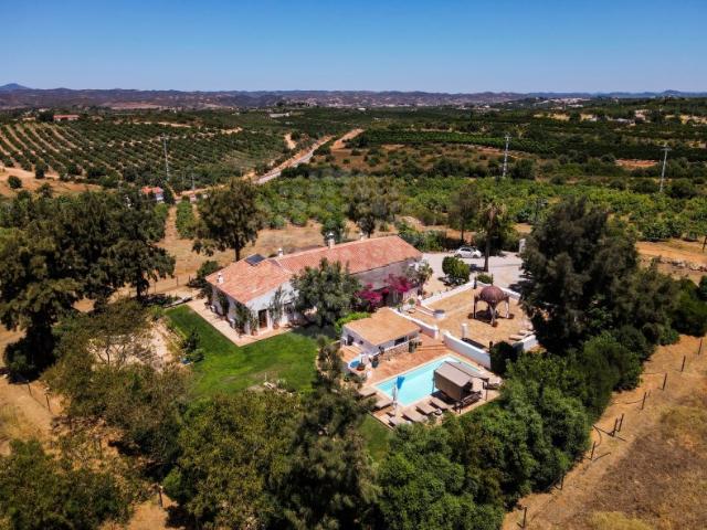 Quinta venda em Estômbar, Faro