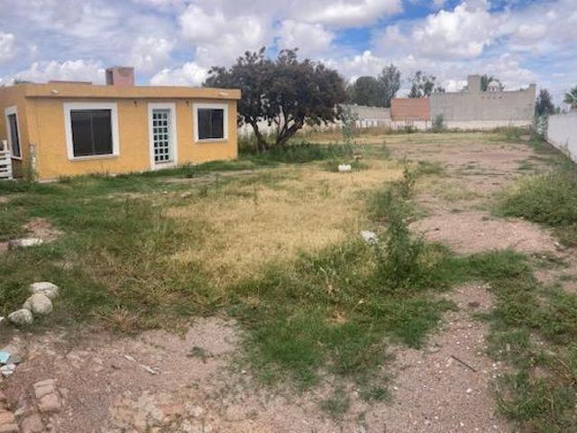 CASA TERRENO EN VENTA EN RUSTICOS CALPULLI AL SUR DE AGUASCALIENTES