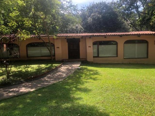 CASA TIPO HACIENDA EN JIUTEPEC MORELOS $35,000,000.00