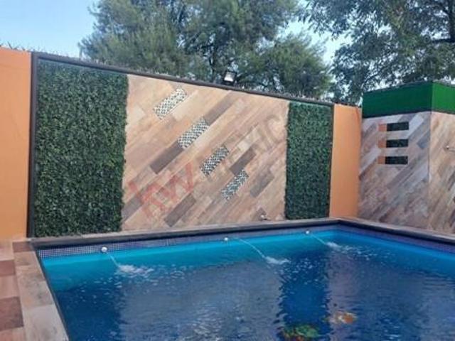 Casa tipo quinta en VENTA con alberca equipada en Guadalupe, Nuevo León lista para habitar y disfr