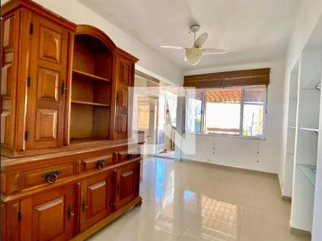 Casa aluguel em Região Geográfica Imediata do Rio de Janeiro, Região Metropolitana do Rio de Janeiro
