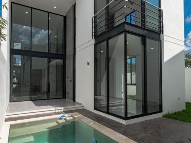 CASA TOTALMENTE EQUIPADA, DZYTIA