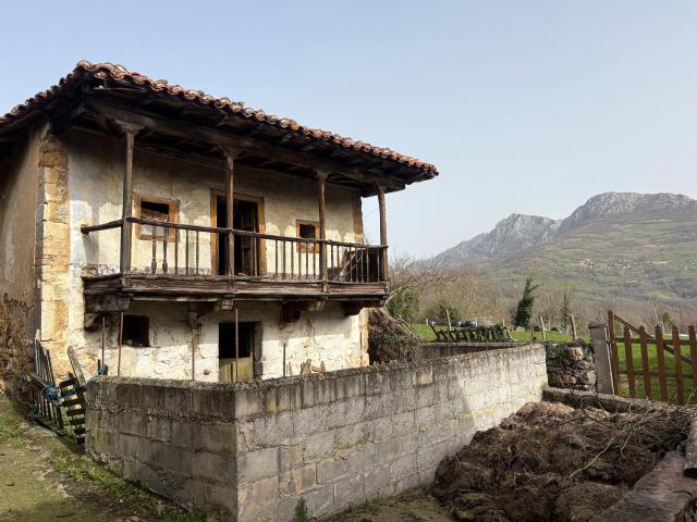 Casa en venta en Quirós, Asturias