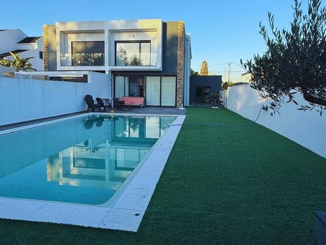 Vivenda venda em Seixal, Corroios