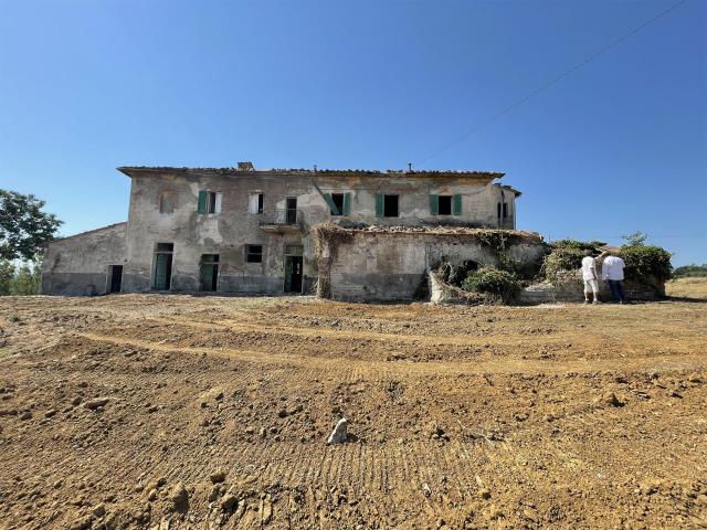 Casa in vendita a San Pietro Belvedere, Toscana