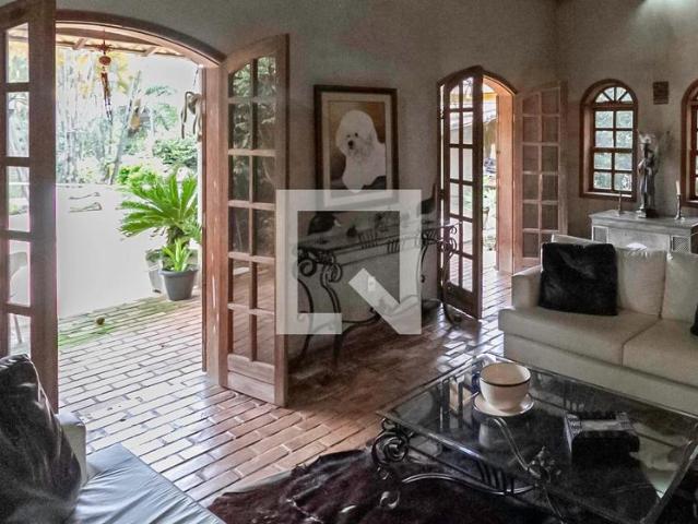 Casa aluguel em Região Geográfica Imediata de Belo Horizonte, Região Metropolitana de Belo Horizonte