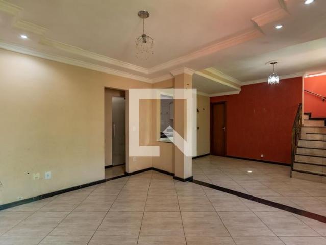 Casa aluguel em Trevo, Belo Horizonte