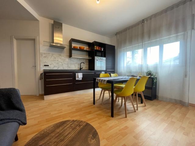 Villa Indipendente in affitto a Borgo Villalta, Reana Del Roiale