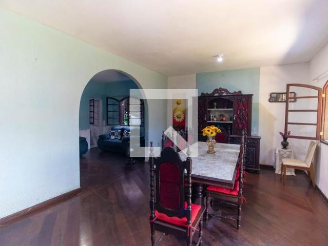 Casa aluguel em Região Geográfica Imediata do Rio de Janeiro, Região Metropolitana do Rio de Janeiro