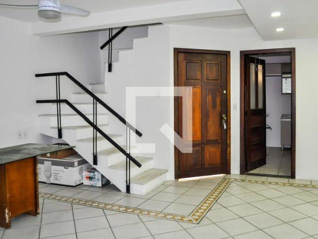 Casa aluguel em Região Geográfica Imediata de Porto Alegre, Região Metropolitana de Porto Alegre