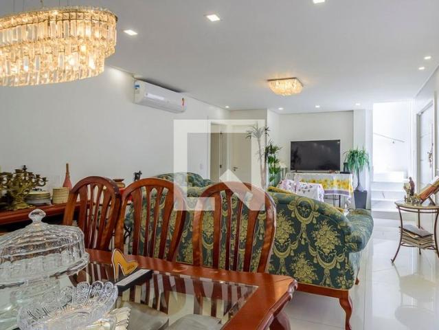Casa aluguel em Região Geográfica Imediata de Porto Alegre, Região Metropolitana de Porto Alegre