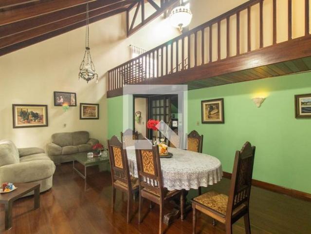 Casa aluguel em Região Geográfica Imediata de Curitiba, Região Metropolitana de Curitiba