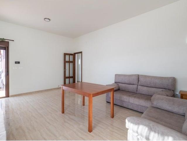 Casa en venta en La Zubia
