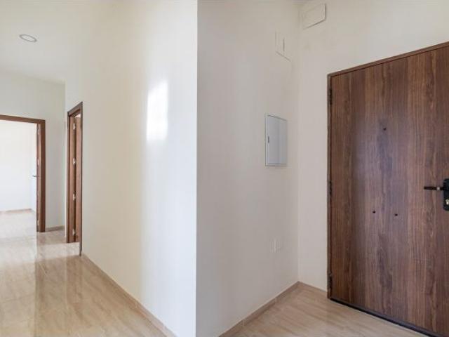 Casa en venta en La Zubia