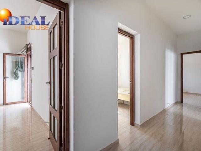 Casa en venta en La Zubia