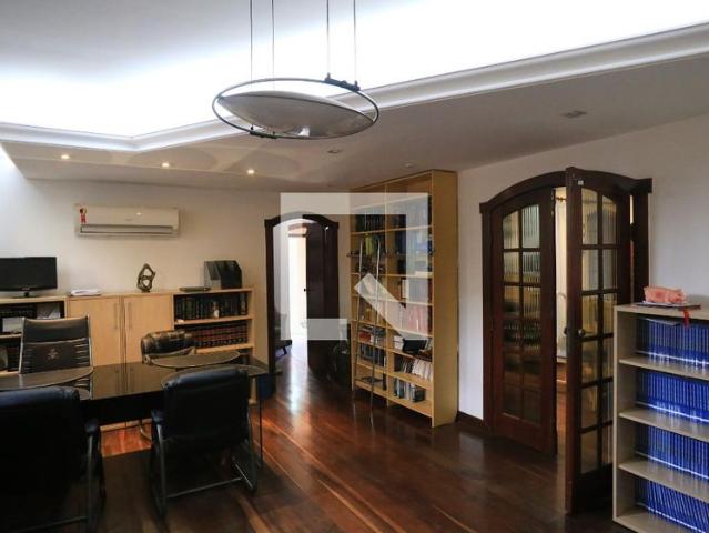 Casa aluguel em Região Geográfica Imediata de Belo Horizonte, Região Metropolitana de Belo Horizonte