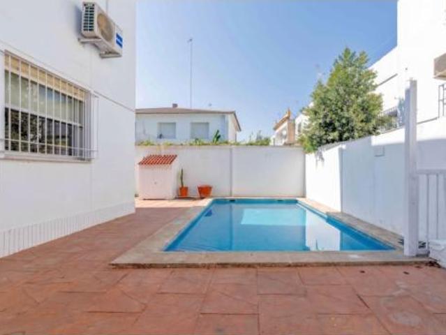 Chalet en alquiler en Bellavista-La Palmera, Sevilla