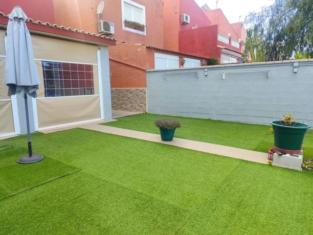 Casa en venta en Olivares, Andalucía