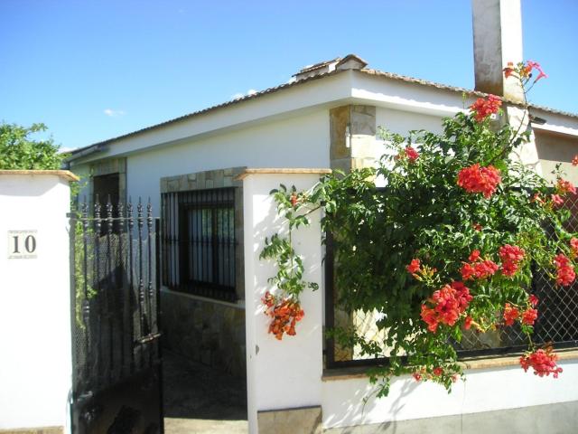 Casa en venta en Burguillos Del Cerro