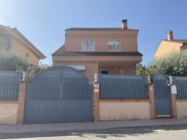 Casa en venta en Higuera De Las Dueñas, Castilla y León