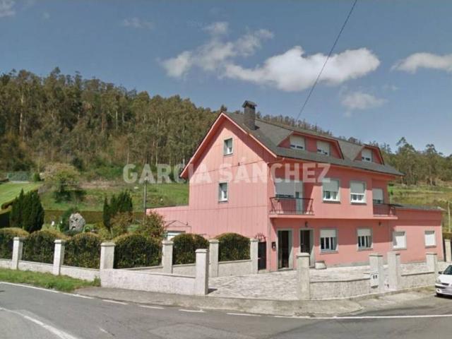 Casa en venta en Boiro, O Cruceiro