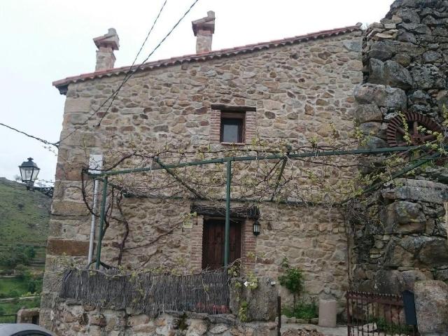Casa en venta en Segura De Toro, Extremadura