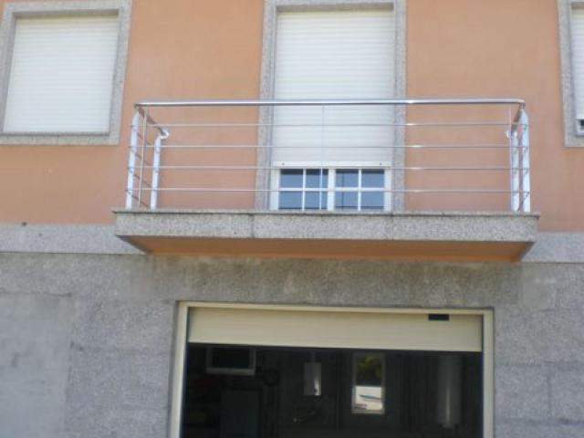 Casa en venta en O Carballal, Vigo