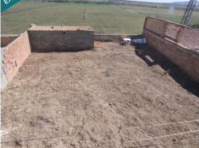 Chalet en venta en Albalatillo, Huesca