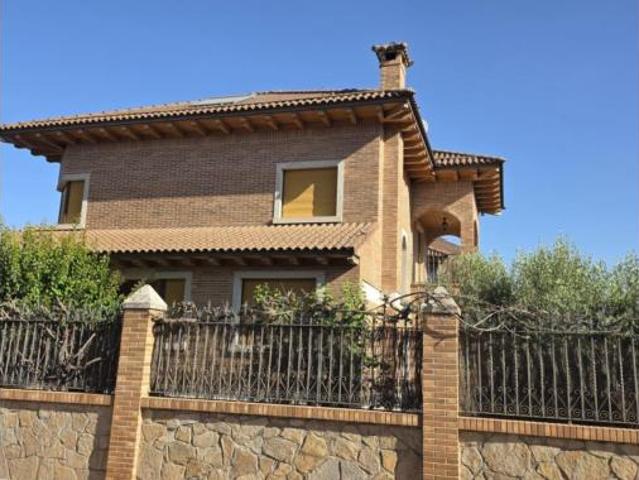 Chalet en venta en Distrito V, Alcalá De Henares