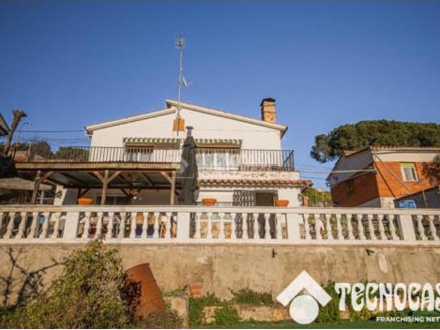 Chalet en venta en Urbanització de Can Raimí, Maresme