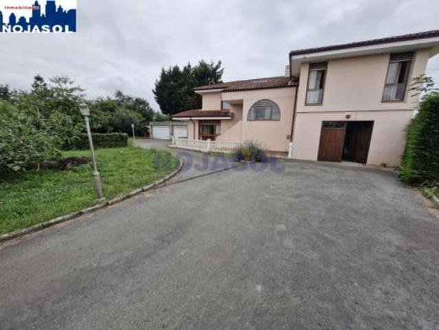 Chalet en venta en Castillo Siete Villas, Arnuero