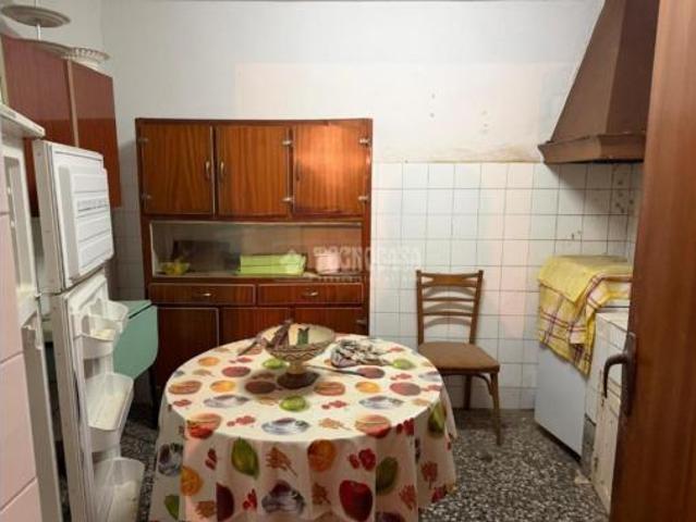 Chalet en venta en Baeza, Andalucía