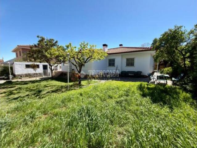 Chalet en venta en Cabanillas Del Campo, Castilla-La Mancha
