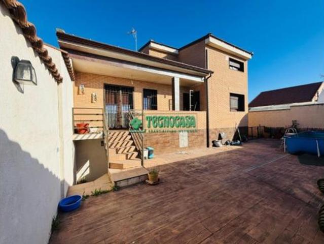 Chalet en venta en Casarrubios Del Monte, Castilla-La Mancha