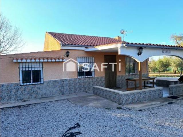 Chalet en venta en Caudete, Castilla-La Mancha