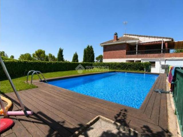 Chalet en venta en Chinchón, Madrid