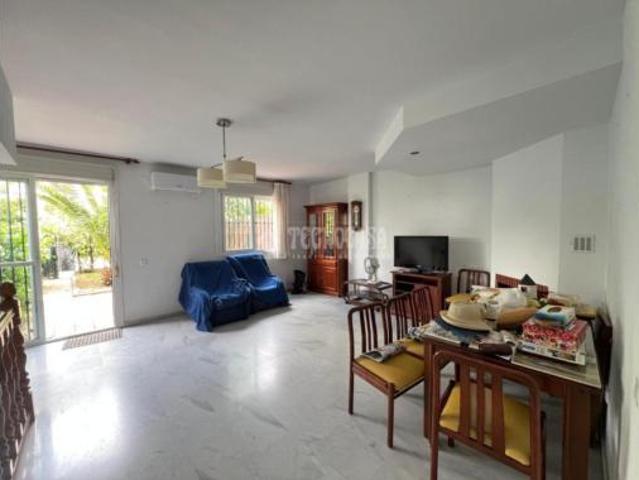 Chalet en venta en La Moneda, Dos Hermanas