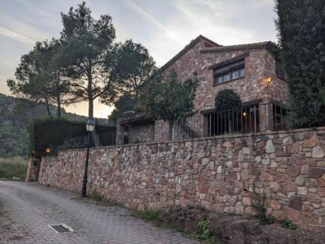 Villa en venta en Gallifa
