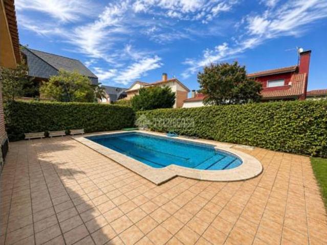 Chalet en venta en Griñón, Madrid