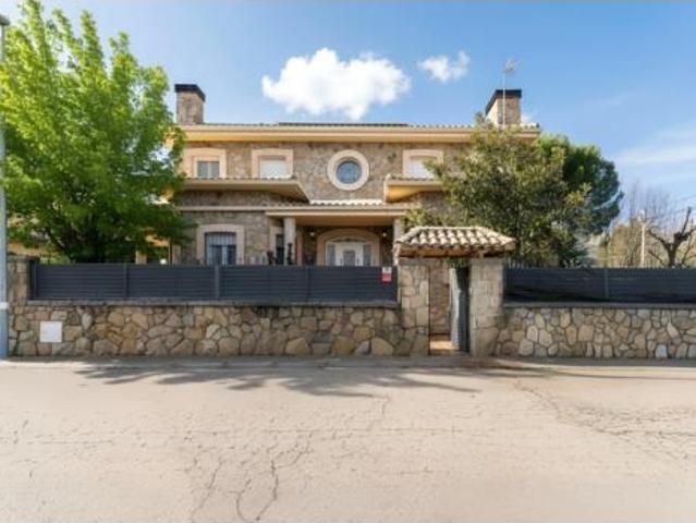 Chalet en venta en Guadarrama, Madrid