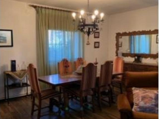Villa en venta en La Adrada