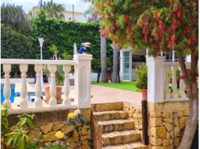 Chalet en venta en Urbanització Belmonte-L'Oasi, la Marina Baixa