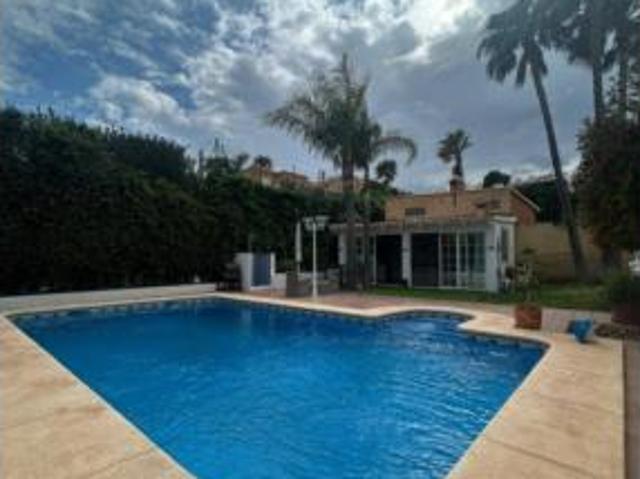 Chalet en venta en Urbanització Belmonte-L'Oasi, la Marina Baixa