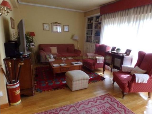 Chalet en venta en Villapatro, Lardero