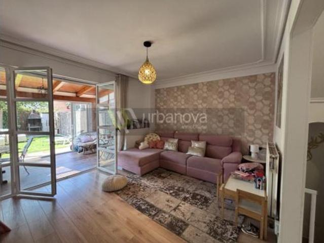 Chalet en venta en Villapatro, Lardero