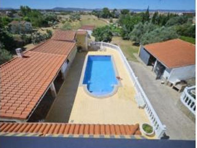 Chalet en venta en Malpartida De Cáceres, Extremadura